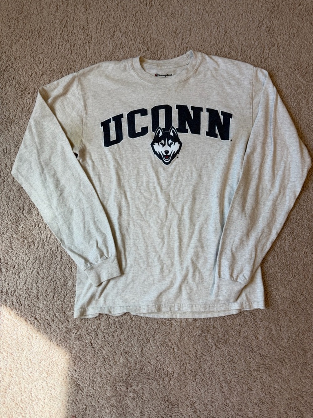 UConn long sleeve shirt